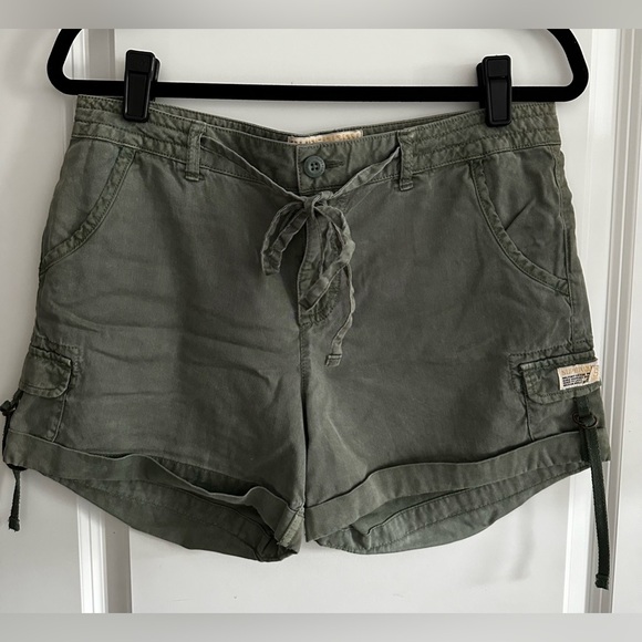 Superdry Cargo Shorts - Picture 1 of 3